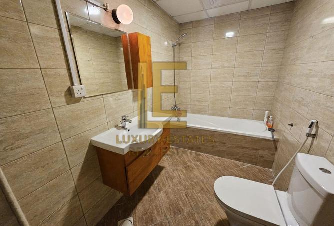 58469388 - Property Image 2