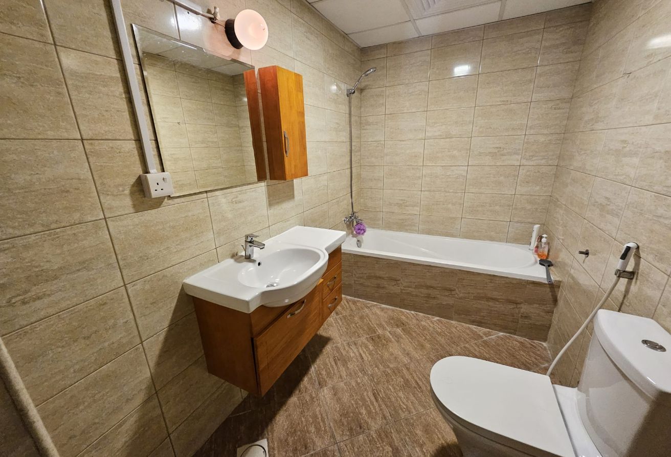 BEST DEAL WITH TITLE DEED 1BEDROOM NEW FURNISHED thumbnail 2