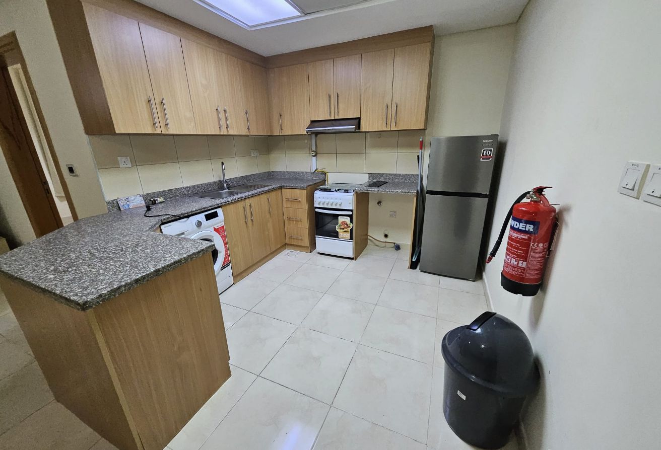 BEST DEAL WITH TITLE DEED 1BEDROOM NEW FURNISHED thumbnail 6