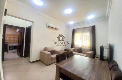 Apartment - 1 Bedroom - 1 Bathroom for rent in Umm Ghuwalina - Umm Ghuwailina - Doha