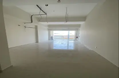 محل تجاري - استوديو - 1 حمام للايجار في الوعب - الدوحة