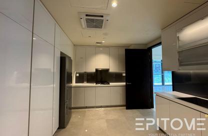 Apartment - 2 Bedrooms - 3 Bathrooms for sale in Seef Lusail Tower 1 - Seef Lusail - Lusail City - Lusail