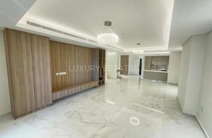 Apartment - 2 Bedrooms - 3 Bathrooms for sale in East Porto Drive - Porto Arabia - The Pearl Island - Doha Apartment - 2 Bedrooms - 3 Bathrooms for sale in East Porto Drive - Porto Arabia - The Pearl Island - Doha