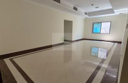 شقة - 3 غرف نوم - 3 حمامات للايجار في شارع نجمه - نجمة - الدوحة شقة - 3 غرف نوم - 3 حمامات للايجار في شارع نجمه - نجمة - الدوحة