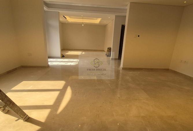 1016613 - Property Image 2