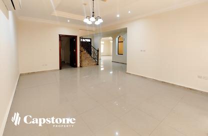Villa - 4 Bedrooms - 5 Bathrooms for rent in Al Dana st - Muraikh - AlMuraikh - Doha