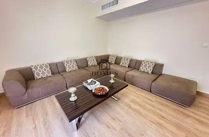 فيلا - 4 غرف نوم - 4 حمامات للايجار في بوابة عين خالد - عين خالد - الدوحة