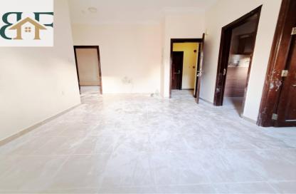 Apartment - 2 Bedrooms - 3 Bathrooms for rent in Umm Ghwailina Comm - Umm Ghuwalina - Umm Ghuwailina - Doha