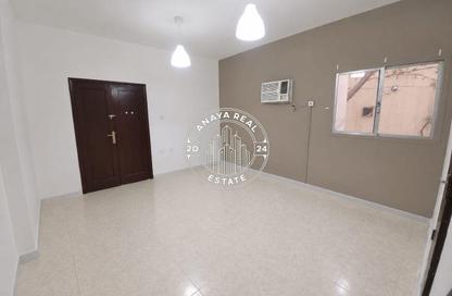 Villa - Studio - 1 Bathroom for rent in Al Sadd Road - Al Sadd - Doha