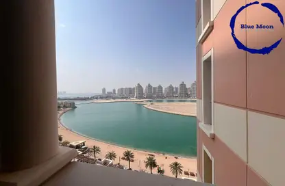 شقة - 2 غرف نوم - 3 حمامات للايجار في فيفا غرب - فيفا بحرية - جزيرة اللؤلؤة - الدوحة