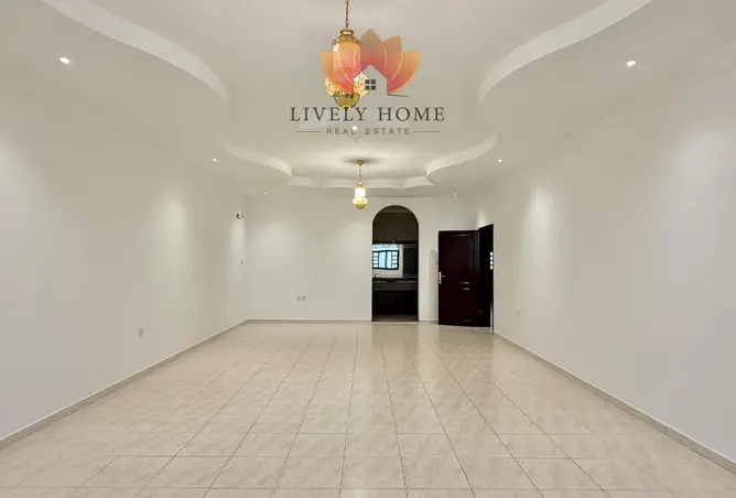 62183130 - Property Image 2