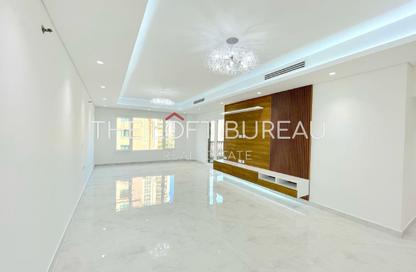 Apartment - 2 Bedrooms - 3 Bathrooms for sale in West Porto Drive - Porto Arabia - The Pearl Island - Doha