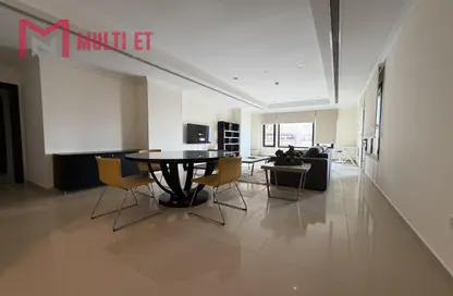 Apartment - 1 Bedroom - 2 Bathrooms for rent in East Porto Drive - Porto Arabia - The Pearl Island - Doha