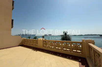 تاون هاوس - 4 غرف نوم - 5 حمامات للايجار في طريق بورتو الغربي - بورتو أرابيا - جزيرة اللؤلؤة - الدوحة