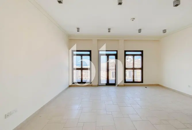 62801961 - Property Image 2