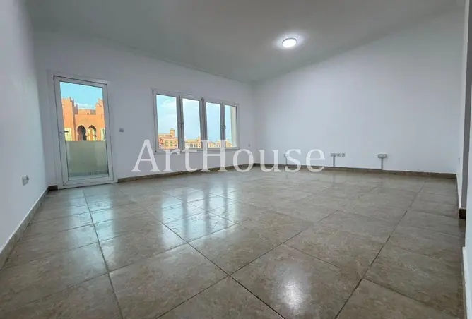 63863988 - Property Image 3