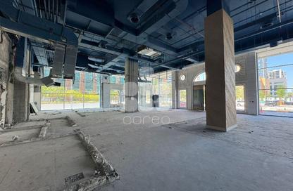 Show Room - Studio - 1 Bathroom for rent in Lusail Marina Heights - Marina District - Lusail
