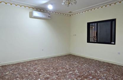 Apartment - Studio - 1 Bathroom for rent in Al Aziziyah - Doha