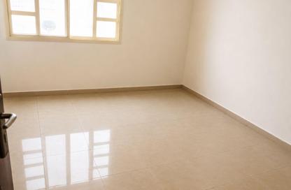 Apartment - 2 Bedrooms - 2 Bathrooms for rent in Bin Dirham 1 - Al Mansoura - Doha Apartment - 2 Bedrooms - 2 Bathrooms for rent in Bin Dirham 1 - Al Mansoura - Doha