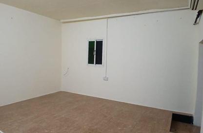 Compound - Studio - 1 Bathroom for rent in Al Nasr Street - Al Nasr - Doha