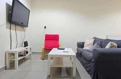 Apartment - Studio - 1 Bathroom for rent in Onaiza Street - Diplomatic Area - Doha