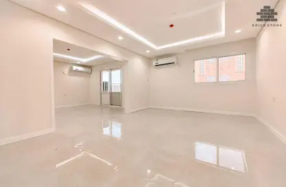 Apartment - 3 Bedrooms - 3 Bathrooms for rent in Musheireb Apartments - Musheireb - Doha
