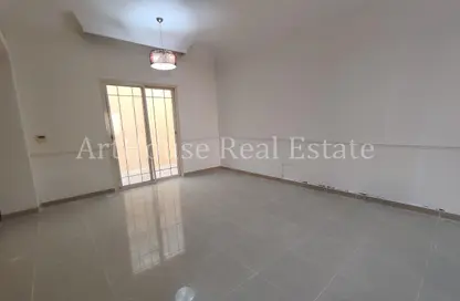 فيلا - 3 غرف نوم - 4 حمامات للايجار في فلل عين خالد - عين خالد - الدوحة