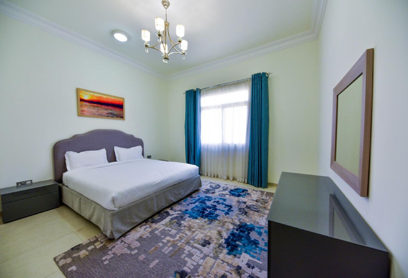 Furnished 2 BDR Apartment in Luxurious Compound thumbnail 15