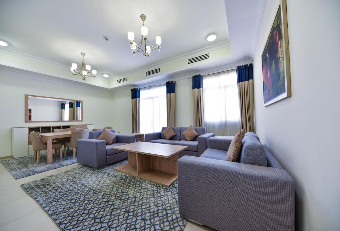 Furnished 2 BDR Apartment in Luxurious Compound thumbnail 11