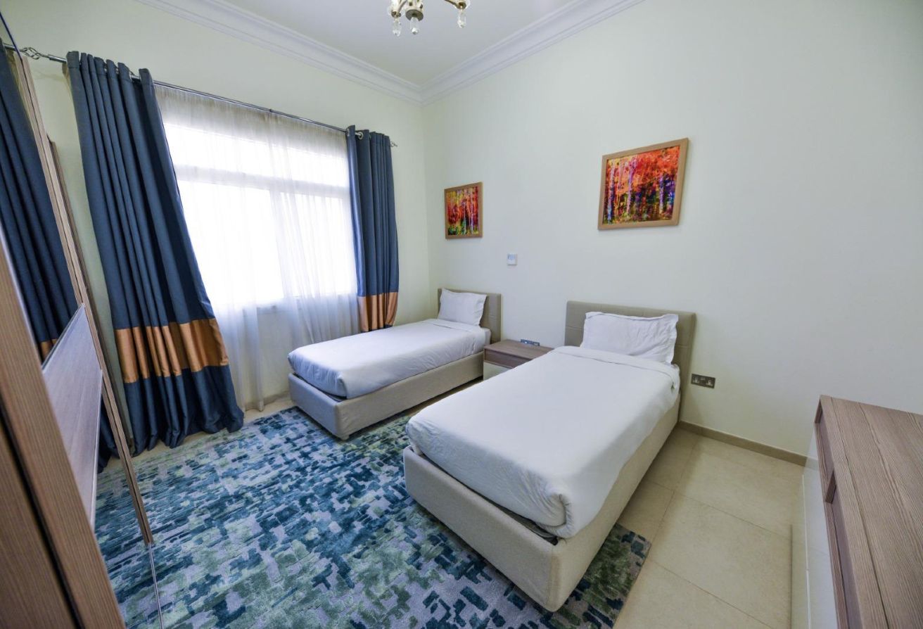 Furnished 2 BDR Apartment in Luxurious Compound thumbnail 12