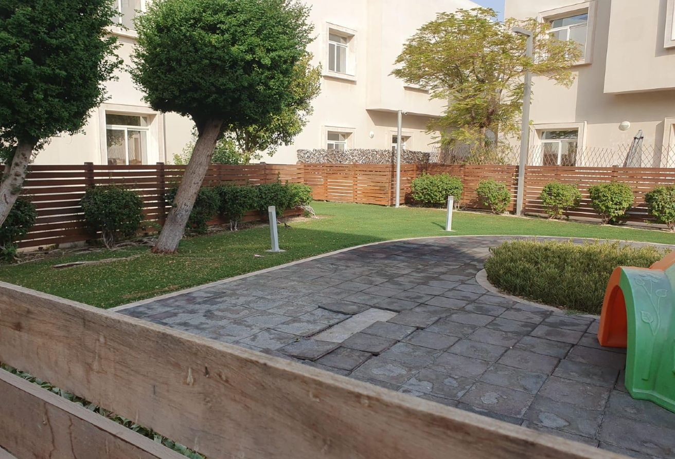 Furnished 2 BDR Apartment in Luxurious Compound thumbnail 2