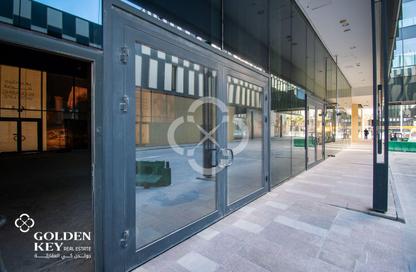 Show Room - Studio - 1 for rent in Boulevard View - Yasmeen City - Lusail