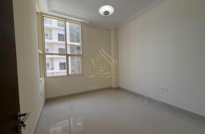 Apartment - 2 Bedrooms - 2 Bathrooms for rent in Lusail Marina Heights - Marina District - Lusail