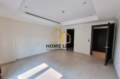 Apartment - 1 Bedroom - 2 Bathrooms for rent in East Porto Drive - Porto Arabia - The Pearl Island - Doha