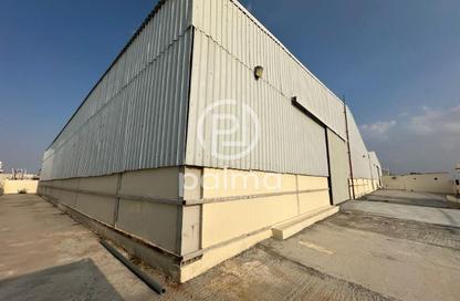 Warehouse - Studio - 2 Bathrooms for rent in East Industrial Street - Birkat Al Awamer - Al Wakra