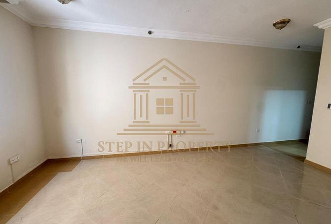 54055230 - Property Image 3