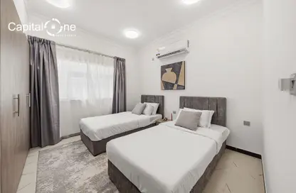 Apartment - 2 Bedrooms - 2 Bathrooms for rent in Al Sadd - Al Sadd - Doha