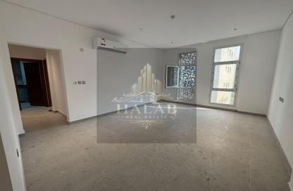 Apartment - 2 - 3 for rent in Doha Al Jadeed - Doha