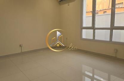 Apartment - Studio - 1 for rent in Al Khazin Street - Madinat Khalifa South - Madinat Khalifa - Doha
