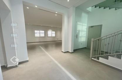 Villa - 3 Bedrooms - 4 Bathrooms for rent in Wadi Al Shaheeniya Street - Ain Khaled - Doha
