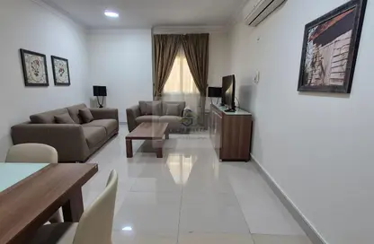 شقة - 2 غرف نوم - 2 حمامات للايجار في ام غوالينا تجارية - ام غويلينا - أم غويلينا - الدوحة