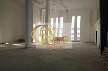 Warehouse - Studio - 7+ Bathrooms for rent in Old Airport Road - Old Airport Road - Doha