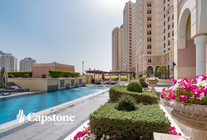 983504 - Property Image 3