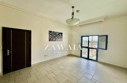 Apartment - 2 Bedrooms - 3 Bathrooms for rent in Carnaval - Qanat Quartier - The Pearl Island - Doha