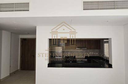 Apartment - 3 Bedrooms - 3 Bathrooms for rent in Al Morouj Inn Hotel - Corniche Road - Corniche Road - Doha