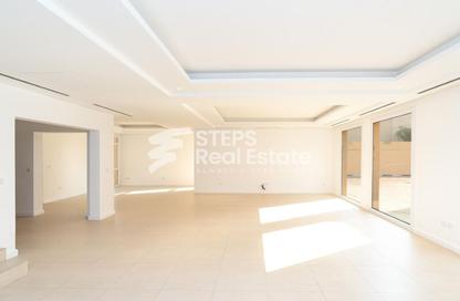 Villa - 4 - 5 for rent in West Bay Lagoon Street - West Bay Lagoon - Doha Villa - 4 - 5 for rent in West Bay Lagoon Street - West Bay Lagoon - Doha