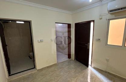 Apartment - Studio - 1 for rent in Ain Khaled - Doha Apartment - Studio - 1 for rent in Ain Khaled - Doha