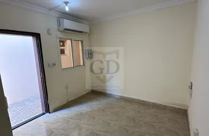 Apartment - 1 Bathroom for rent in Ain Khaled - Doha