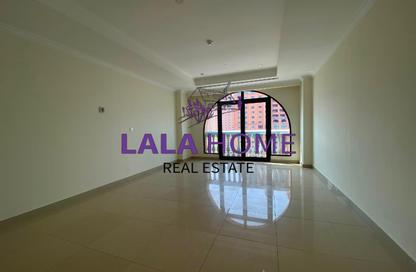 Apartment - 1 Bedroom - 2 Bathrooms for rent in East Porto Drive - Porto Arabia - The Pearl Island - Doha