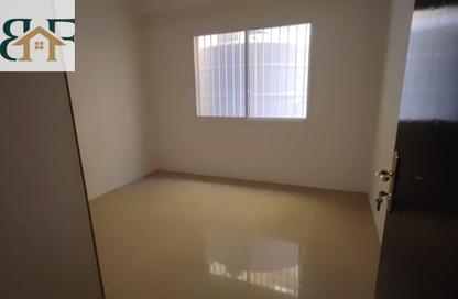 Apartment - 3 Bedrooms - 2 Bathrooms for rent in Al Nasr - Doha